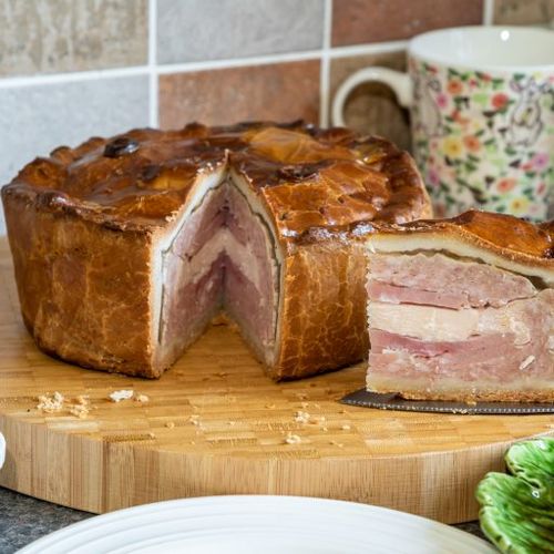 4lb Pork, Chicken & Ham Pie