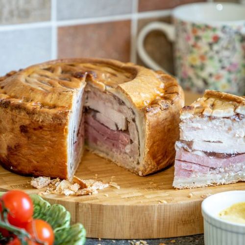 4lb Turkey & Ham Cranberry pie