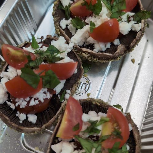 Italian Portobello Mushroom Stuffed with Pepper (V)(GF)